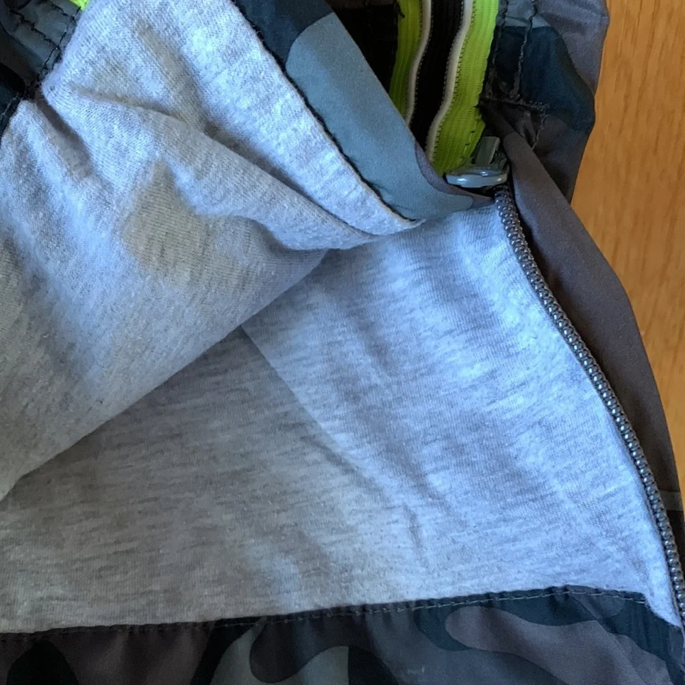 Oshkosh B’Gosh camouflage athletic pants ankle zip lined elastic waist pockets